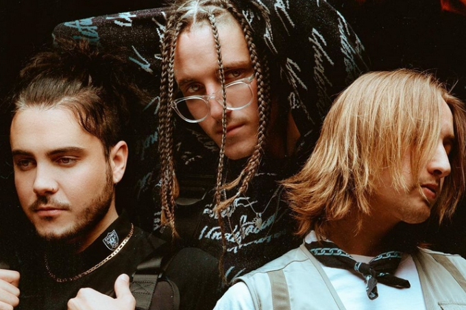 Chase Atlantic em Curitiba - Tour Brasil 2021