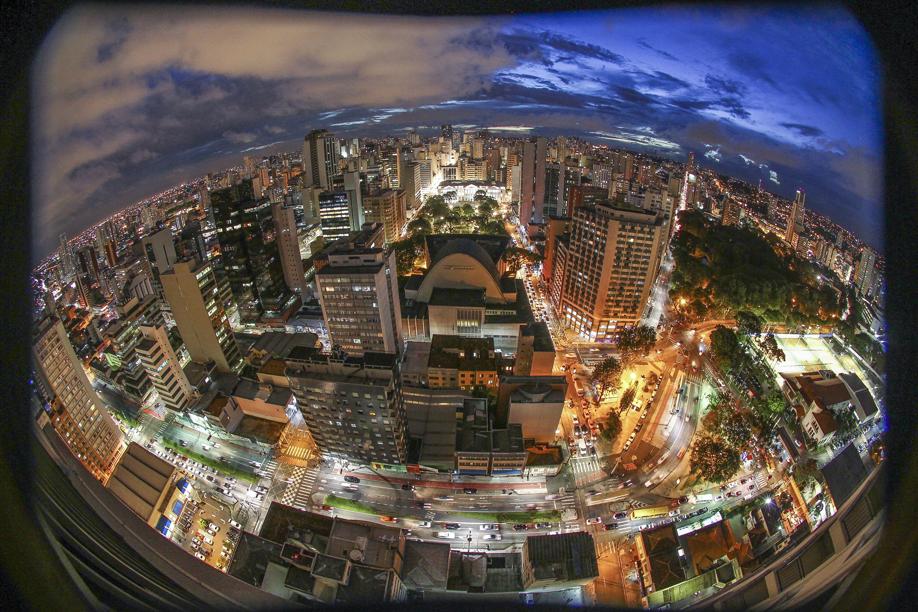 Diversão a pé: roteiro para curtir o centro da cidade