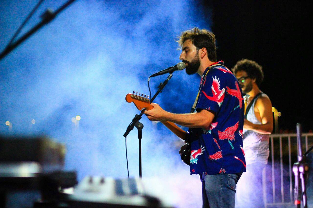 Banda paraibana Glue Trip apresenta seu som psicodélico pela primeira vez em Curitiba