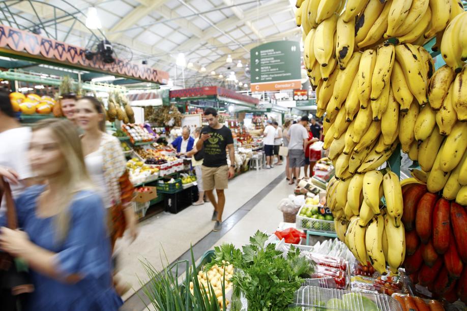 Mercado Municipal de Curitiba comemora 59 anos com programação especial