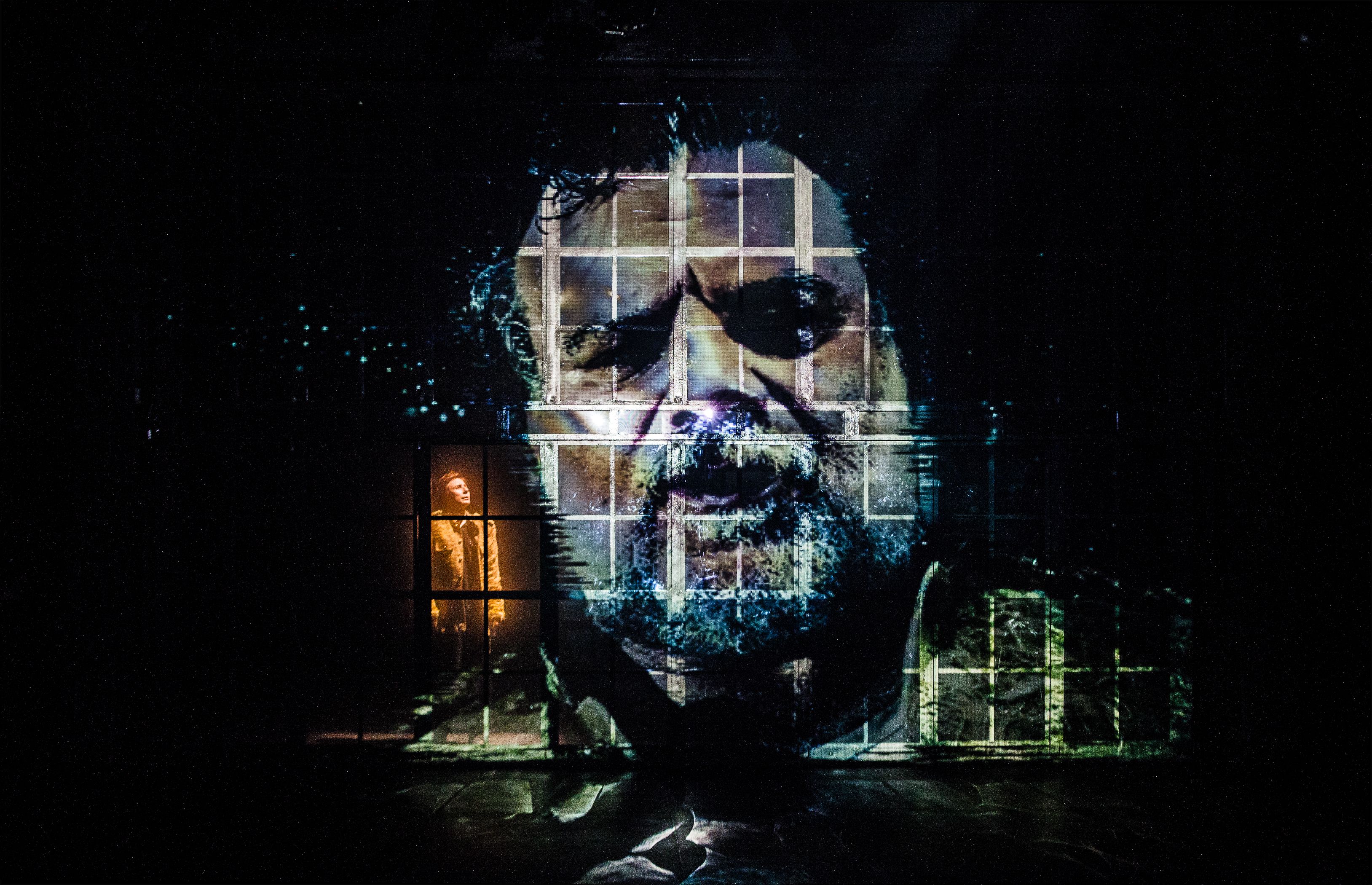 Hamlet fica moderna e super rock’n roll em nova montagem
