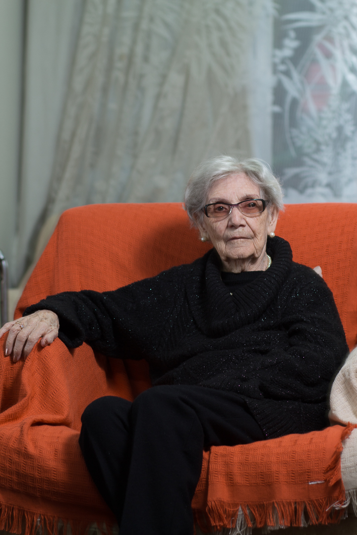 Conheça a escritora que, aos 102 anos, lança seu primeiro livro