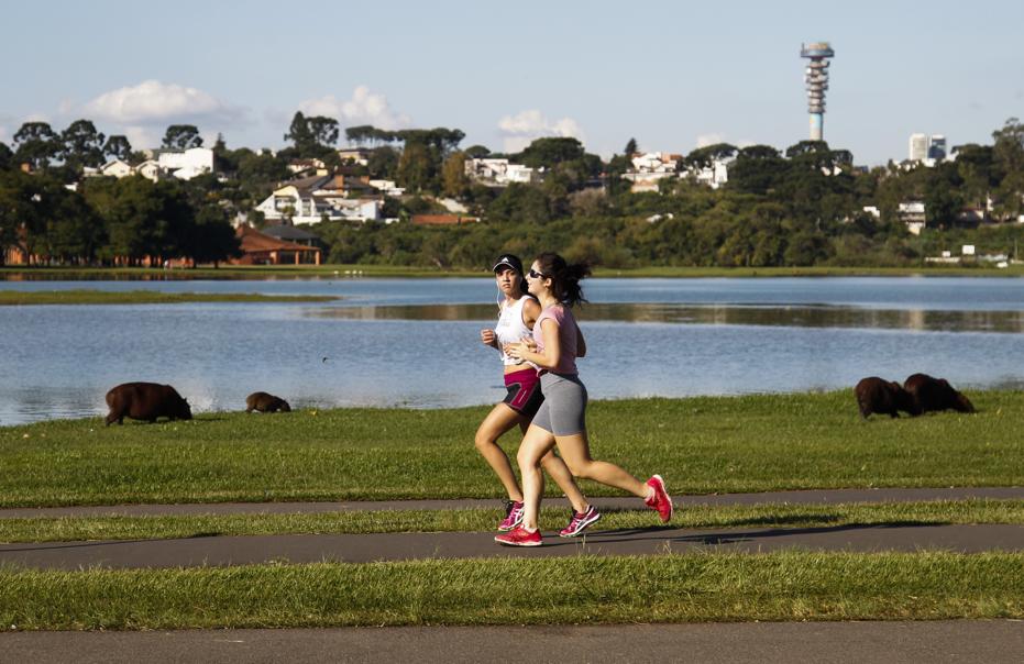 Parques com pista de corrida em Curitiba