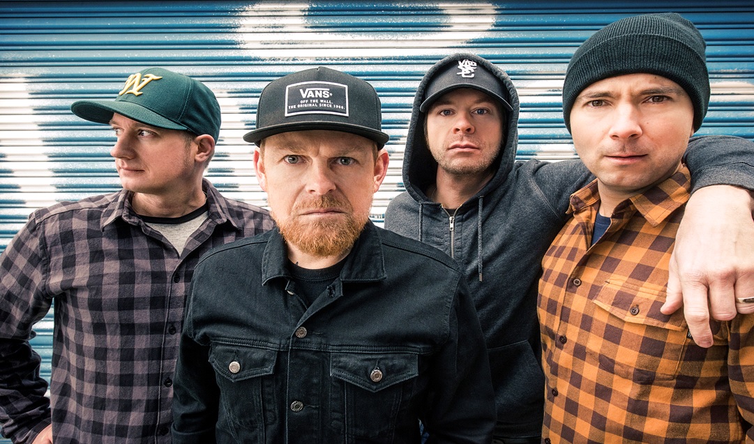 Millencolin promete show com muita mensagem polícia em Curitiba