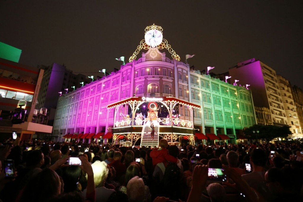 Palácio Avenida, Casa do Papai Noel e Rua Iluminada. Começa o Natal em Curitiba!