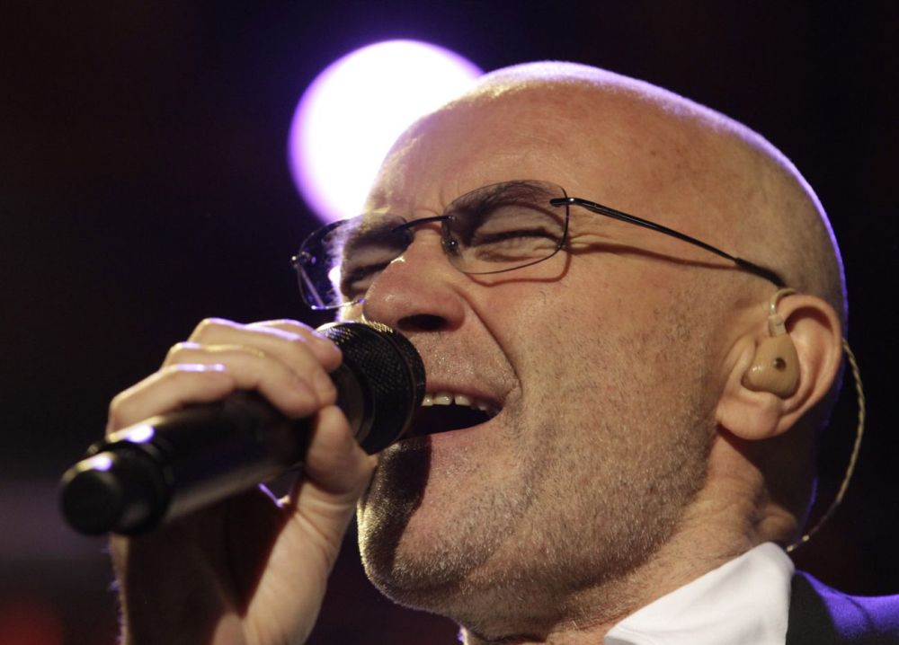 Phil Collins vem ao Brasil em fevereiro
