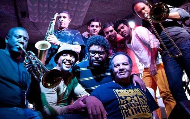 Com 40 anos, Banda Black Rio mostra seu samba funk clássico em único show em Curitiba