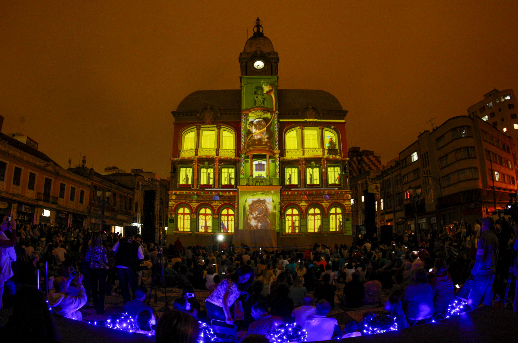 Natal do Paço, caravana da Coca-Cola e Maria Fumaça são atrações natalinas do dia