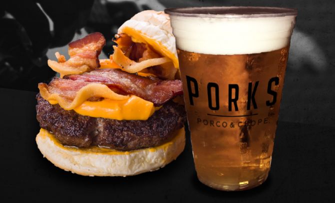 Bar de Curitiba dá chope de graça para quem visitar o MON