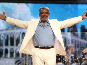 Mestre do Samba, Nelson Rufino canta seus sucessos pela primeira vez em Curitiba