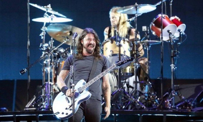 Como foi o primeiro show do Foo Fighters e Queens of The Stone Age no Brasil