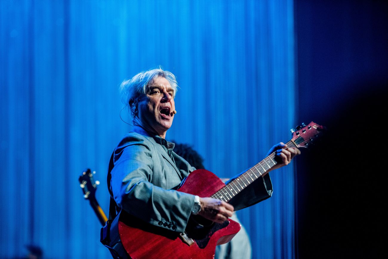 Show de David Byrne é uma obra-prima (e os curitibanos confirmam!)