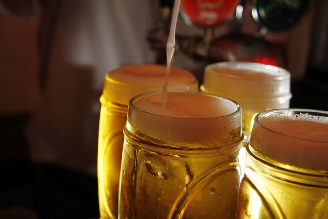 Bar dá chope de graça para quem for a um espetáculo do Festival de Curitiba