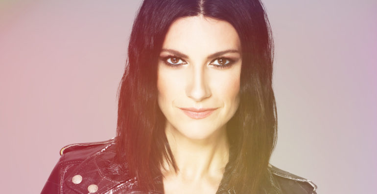 Com ingressos que chegam a R$ 1 mil, show da Laura Pausini está quase esgotado