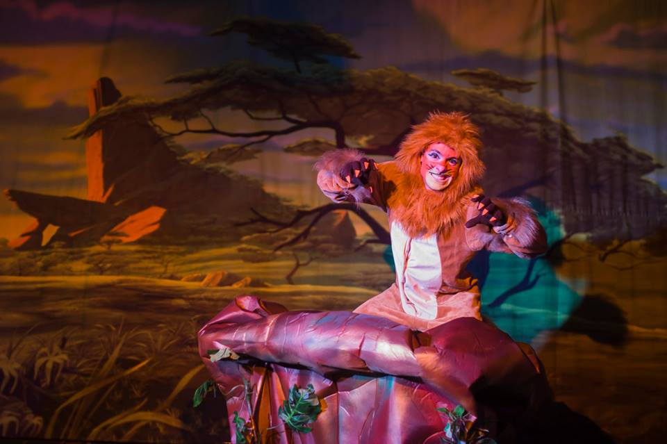 Peça O Rei Leão é chance para ver Simba, Scar e Mufasa de perto