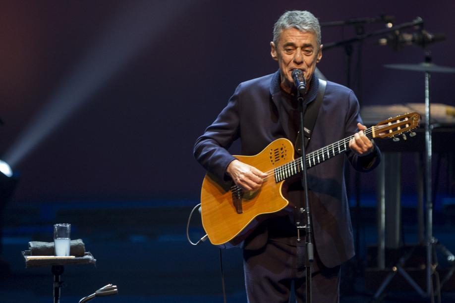Como foi o primeiro show de Chico Buarque em Curitiba e o que esperar dos próximos