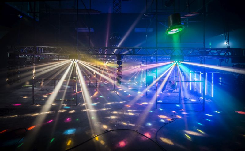 Com camarotes esgotados e pista lotada, Studio 1250 reabre neste fim de semana