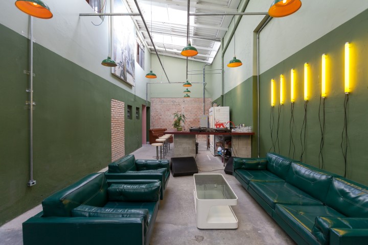 Nova balada secreta de Curitiba, Raposa mistura design autoral e drinks orgânicos