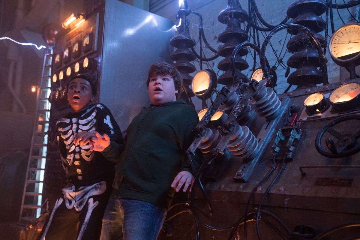 Terror infantojuvenil, Goosebumps 2 tem monstros que não amedrontam ninguém