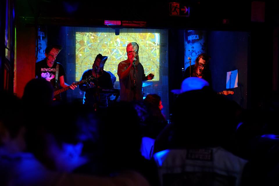 Os melhores bares de rock, punk, grunge e rock alternativo para ir em Curitiba