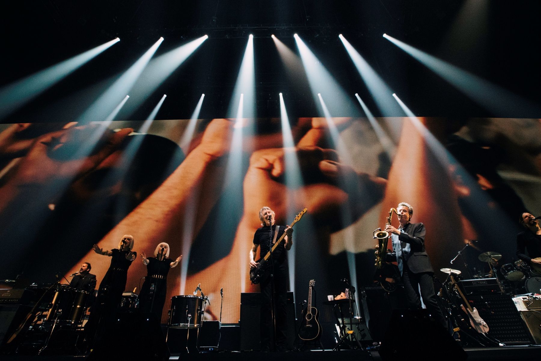 Ingressos esgotados: o que Roger Waters guardou para Curitiba?