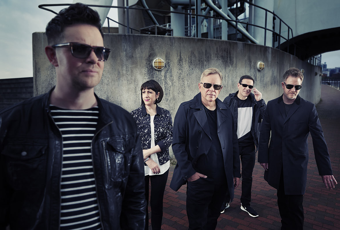 New Order, banda que mudou curso da música pop, faz show em Curitiba