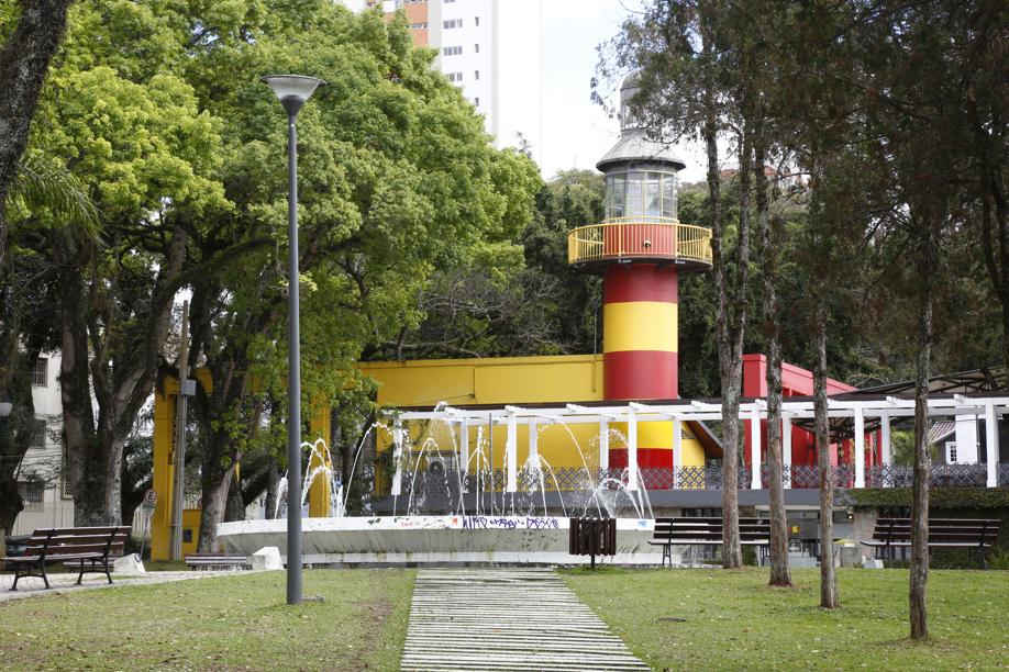 Festival de música na Praça da Espanha tem shows gratuitos
