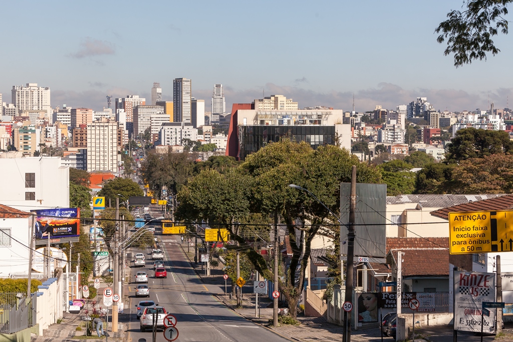 Vai ficar em Curitiba na virada do ano? Saiba de onde ver o foguetório de Ano Novo