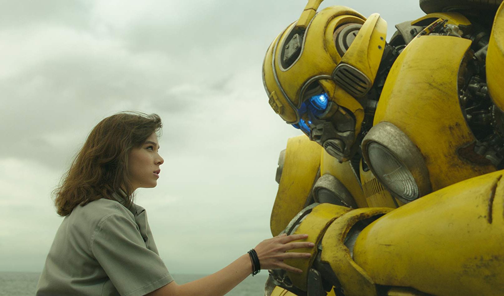 Semana do Natal tem a chegada de Bumblebee nos cinemas