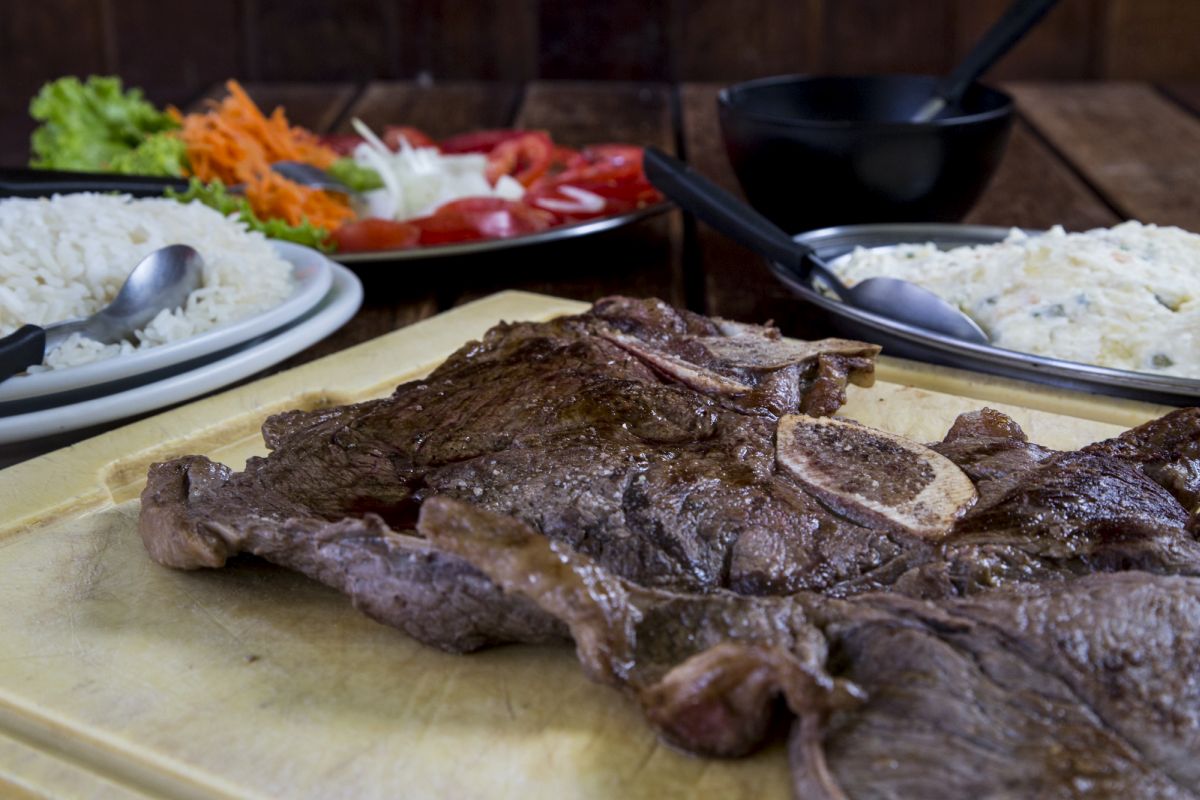 Onde comer churrasco de igreja em Curitiba
