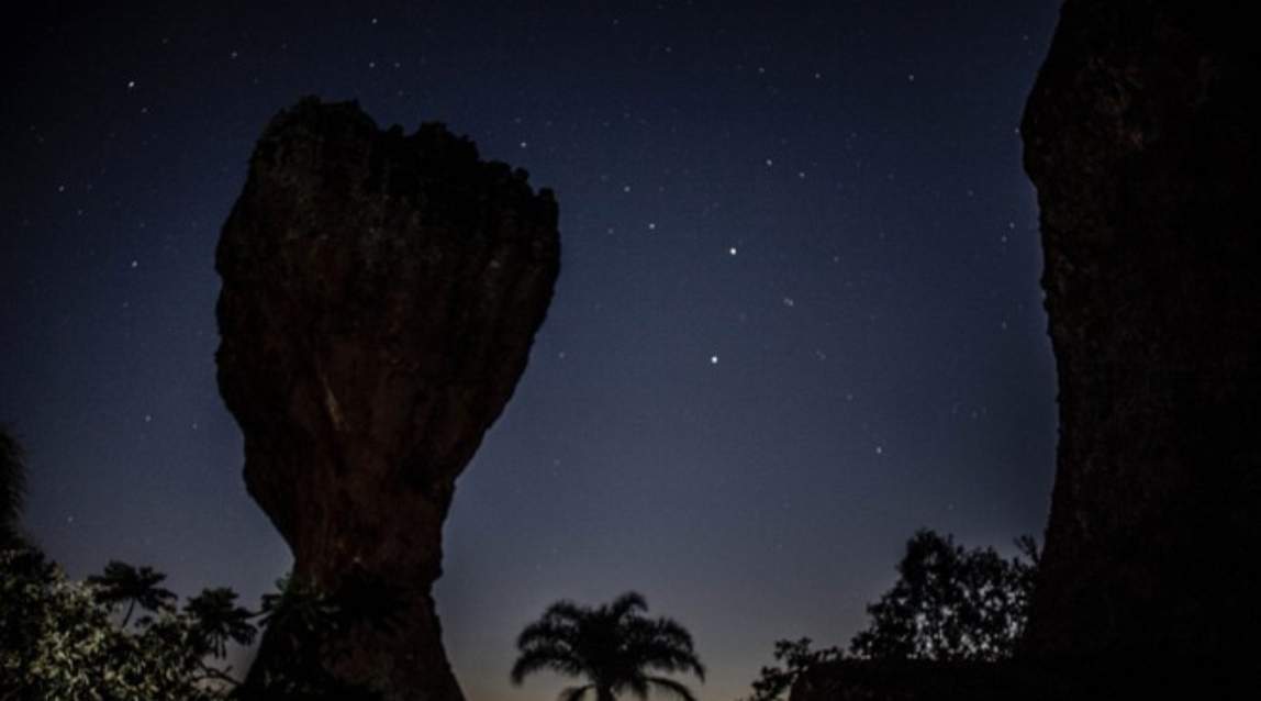 Parque Estadual de Vila Velha terá caminhada noturna na Páscoa