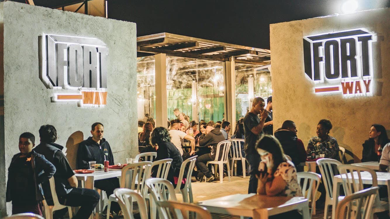 Espaço gastronômico inaugura em Colombo com 11 operações