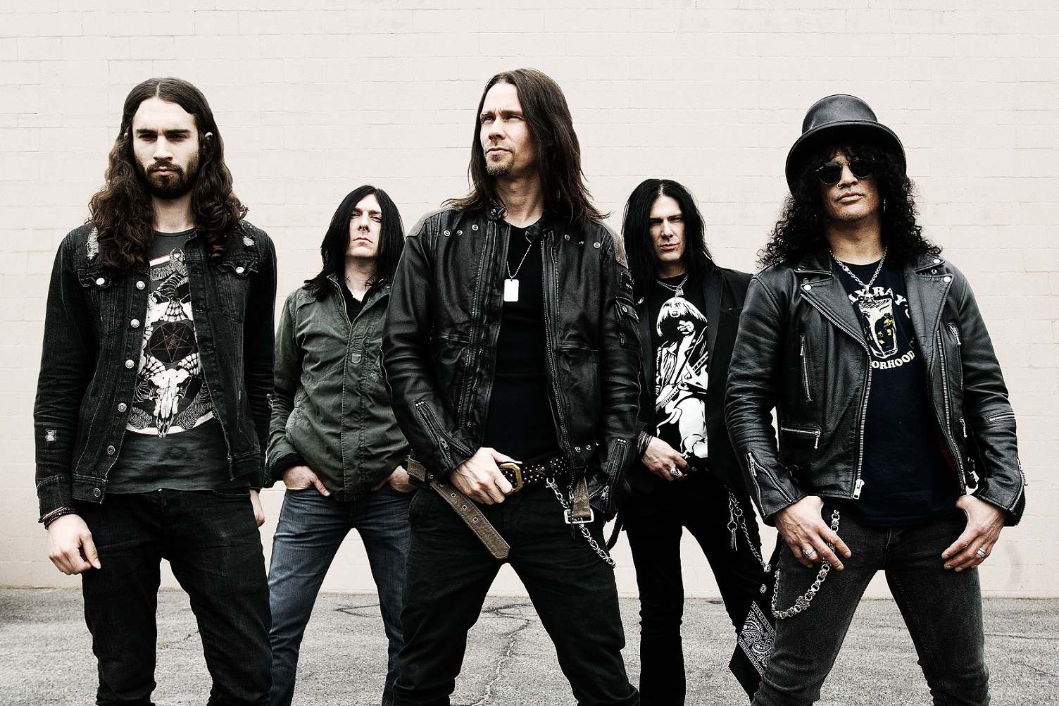 Semana tem show do Slash, estreia de Aladdin e muito mais; veja lista!