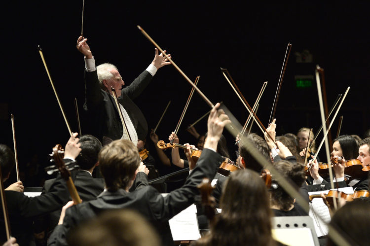 Filarmônica de Boston faz concerto no Teatro Positivo