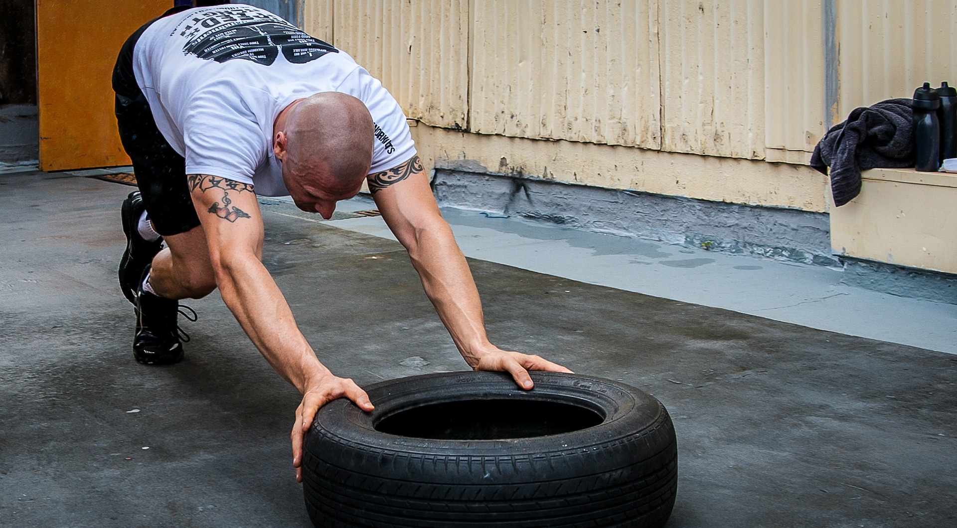 Academias para praticar crossfit com 20% de desconto em Curitiba