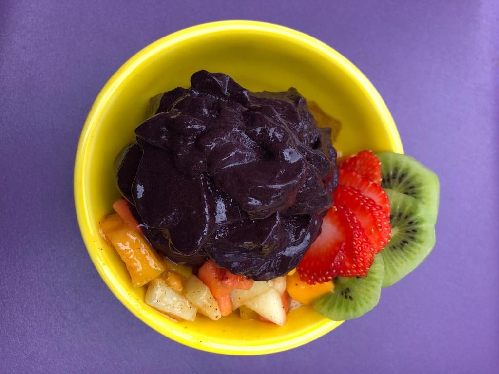 Lanchonete no Juvevê prepara açaí com pouco ou nada de açúcar