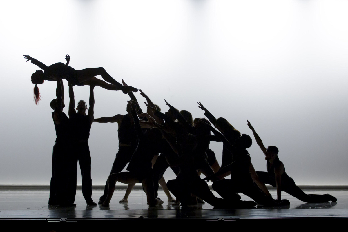 Ballets Jazz de Montréal apresentam homenagem a Leonard Cohen em Curitiba