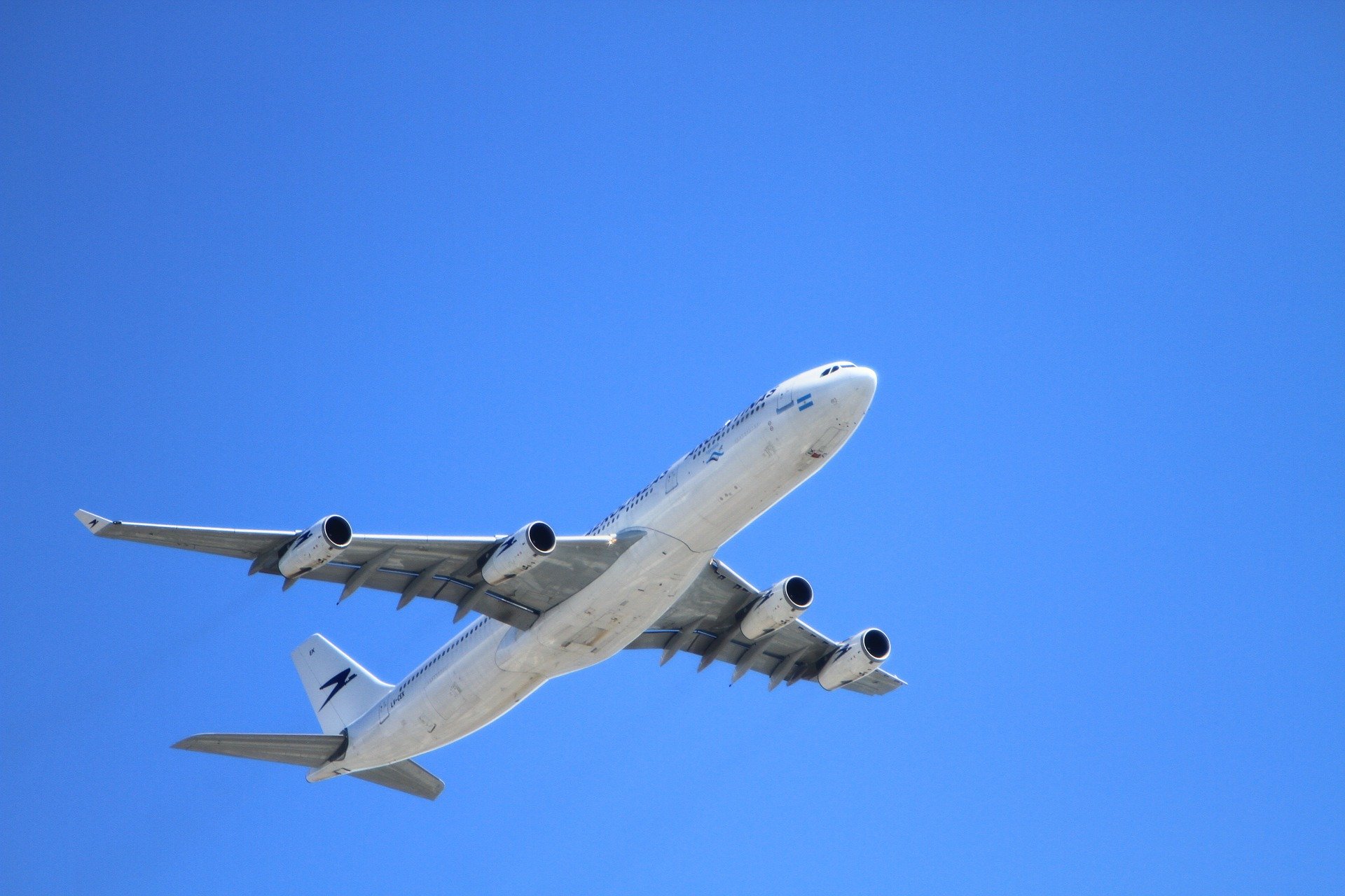 Vai viajar? Garanta passagem e hospedagem com desconto do Clube!