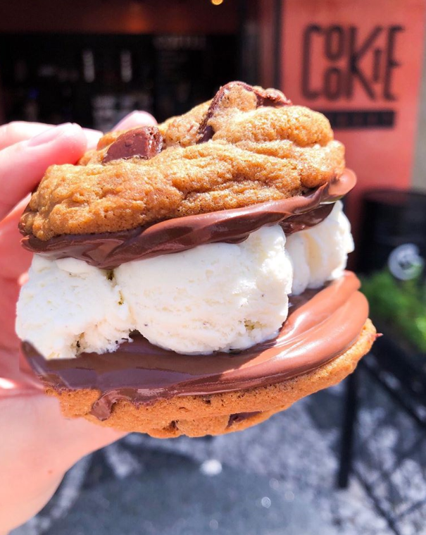 Sanduíche de cookie? Saiba onde comer com desconto do Clube