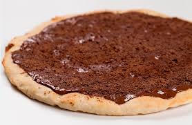 Domino’s tem pizza de Ovomaltine! Peça em casa!