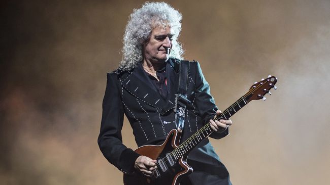 Guitarrista do Queen dá aulas online de guitarra durante a quarentena