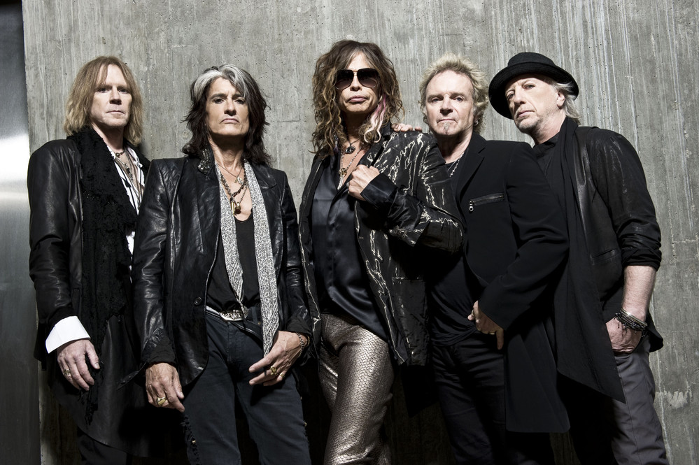 Quase dois meses após Aerosmith cancelar show, fãs ainda não receberam reembolso