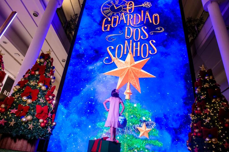 Telão gigante de realidade aumentada em Curitiba te transporta para a magia do Natal