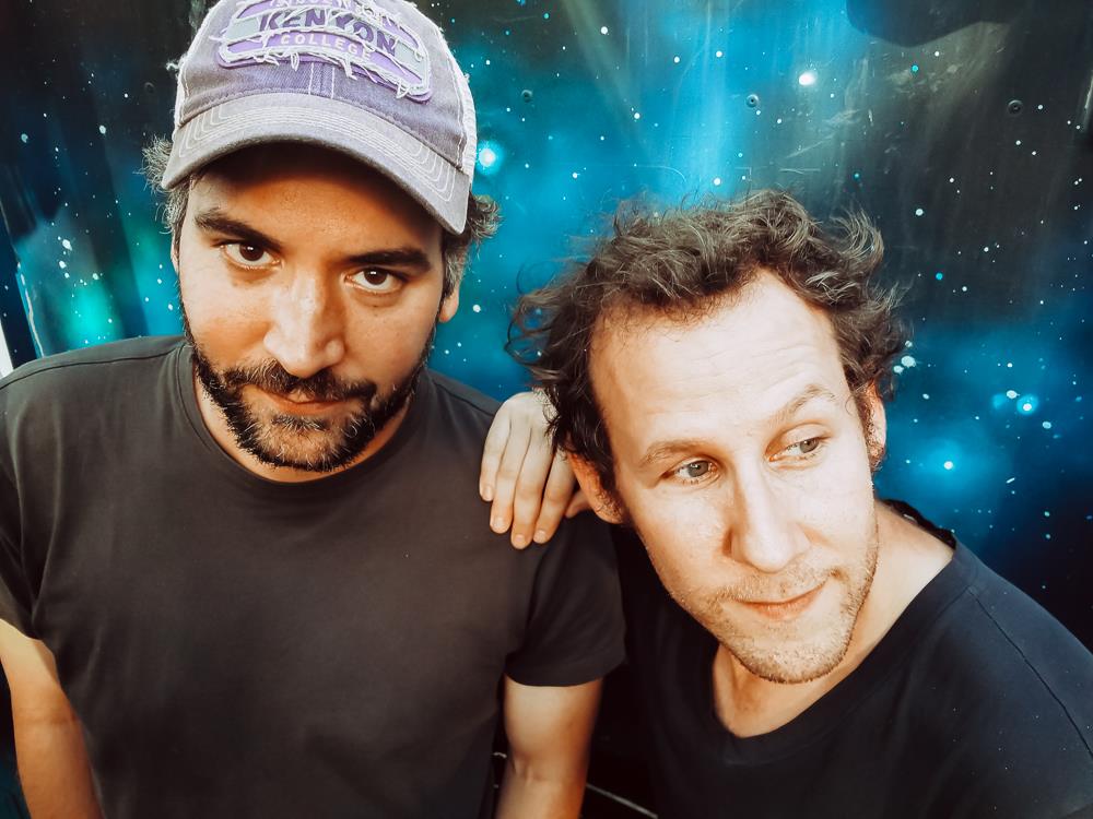 Foto com Ted, de How Met Your Mother, em show será restrita e em grupos