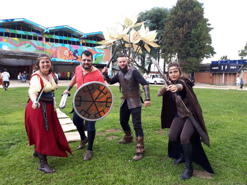 Princesas, vikings e guerreiros se encontram em festival da cultura medieval neste fim de semana