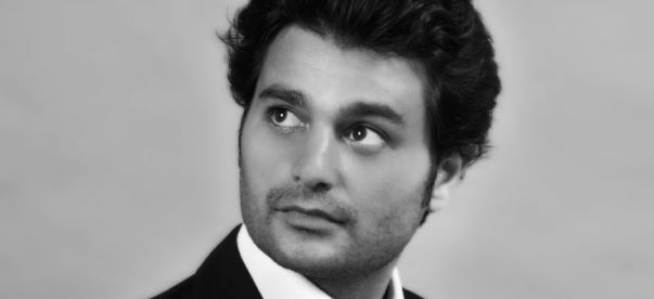 Tenor italiano faz apresentação de graça no Teatro Guaíra