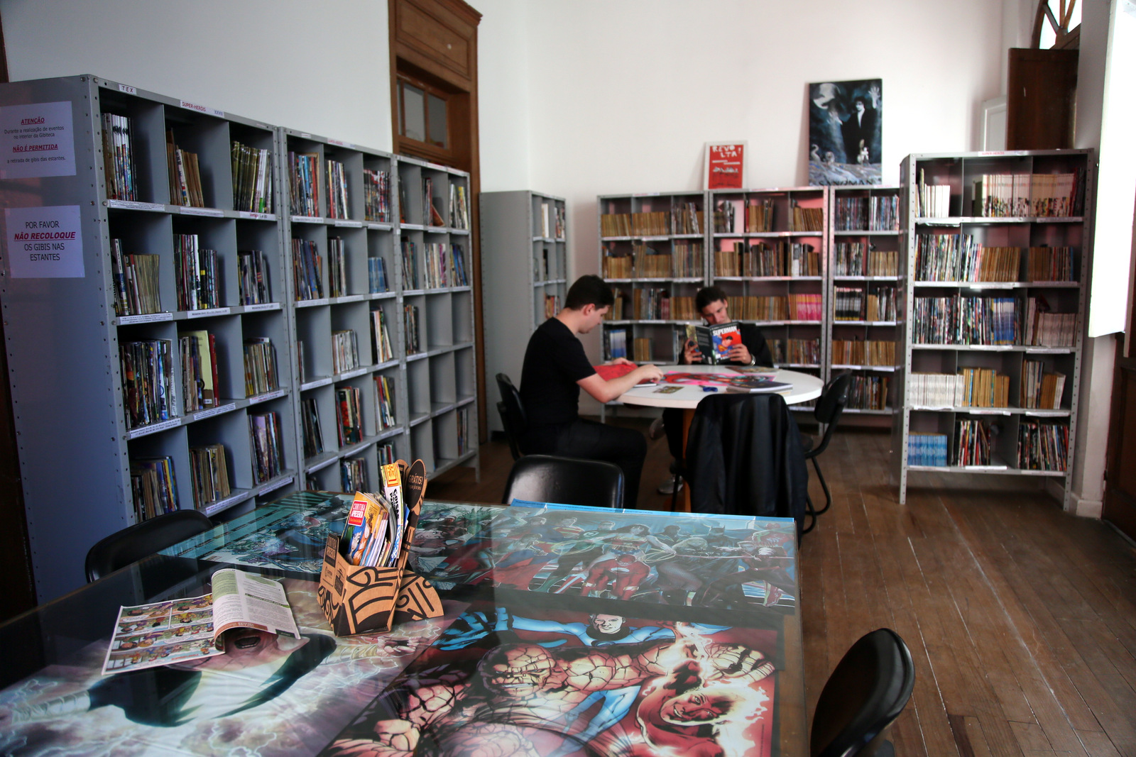Projeto Traços Curitibanos reúne trabalhos de mais de 120 artistas da cidade