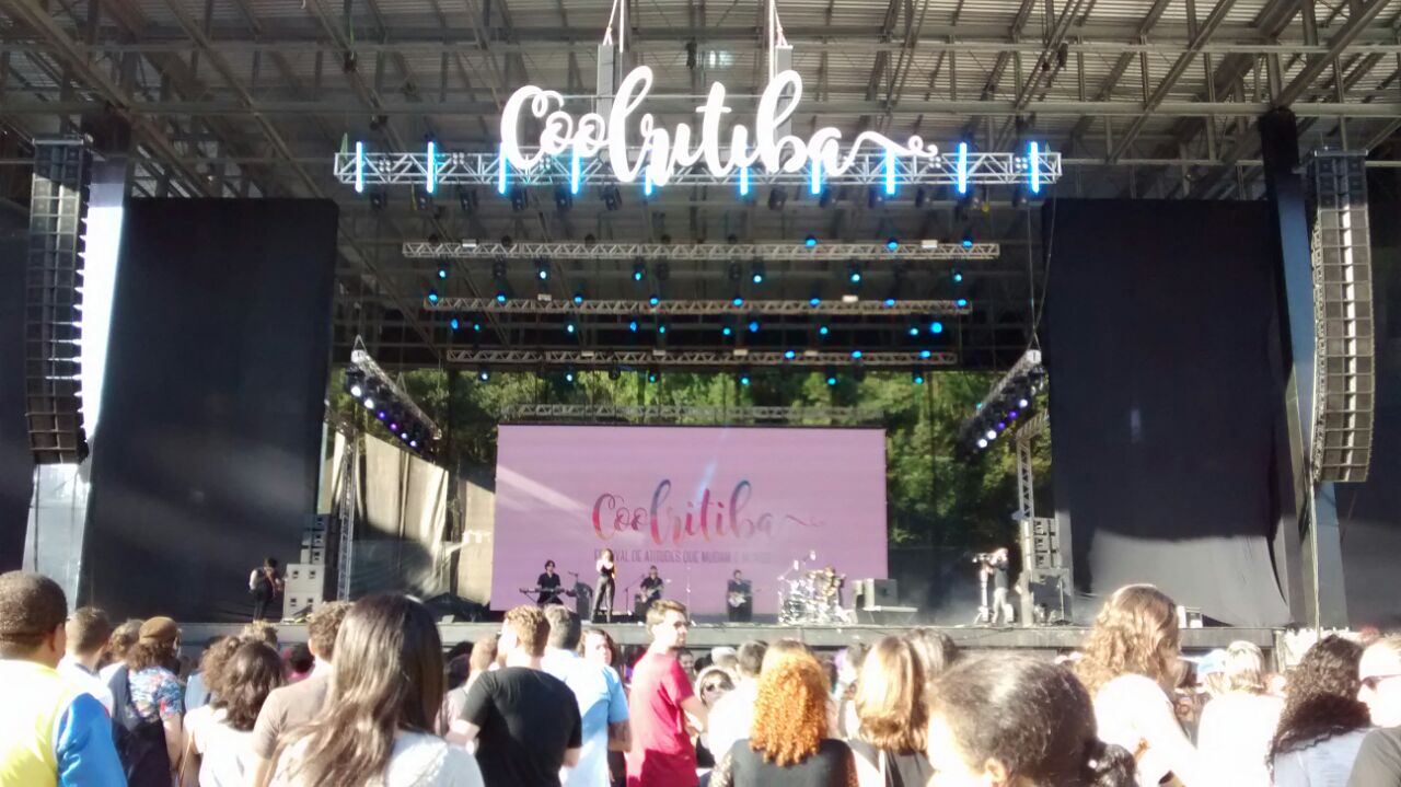A noite promete no Coolritiba! Ainda tem show da Karol Conka, Criolo e Novos Baianos