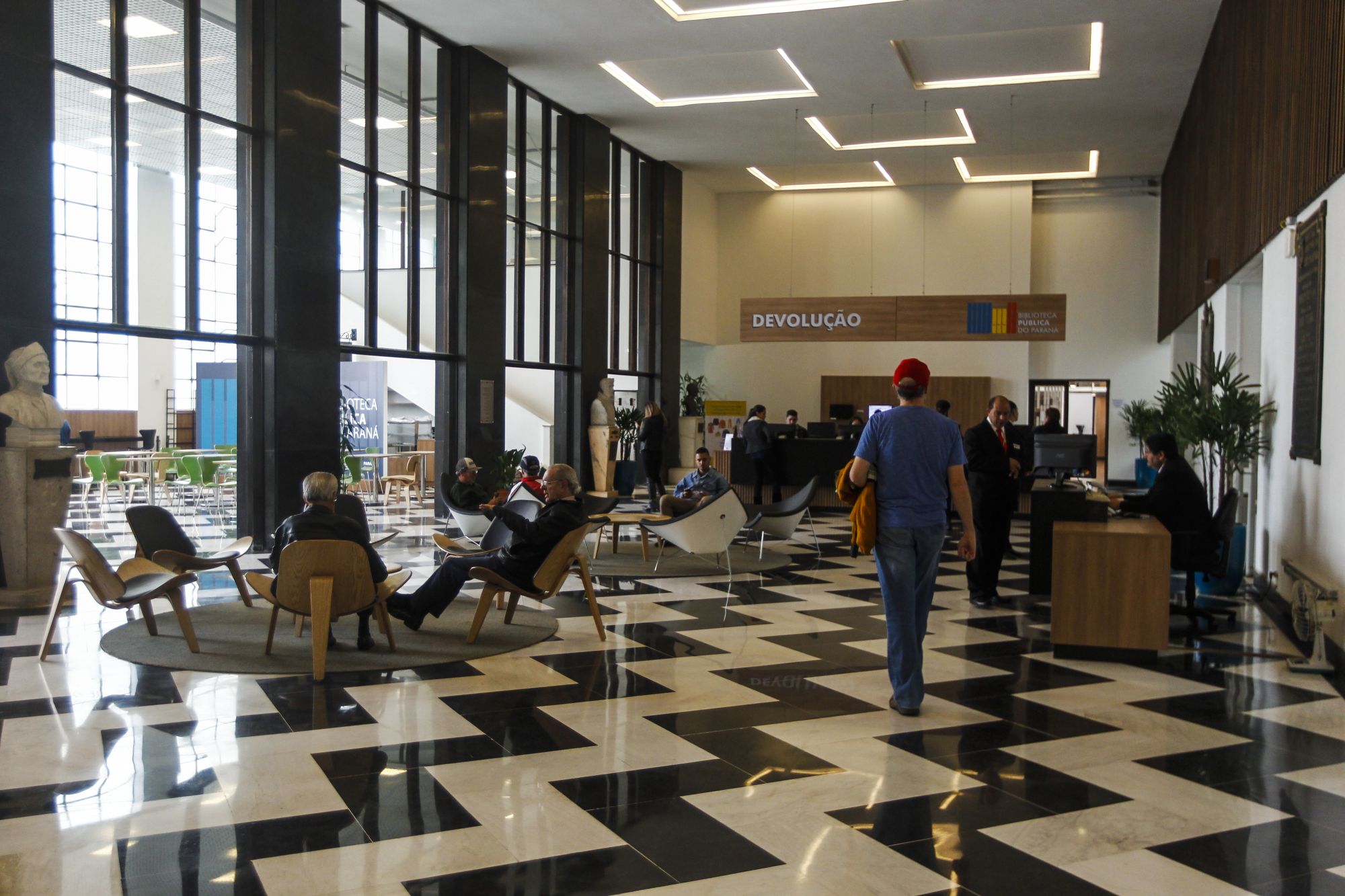Por que a Biblioteca Pública é o espaço cultural mais querido de Curitiba?