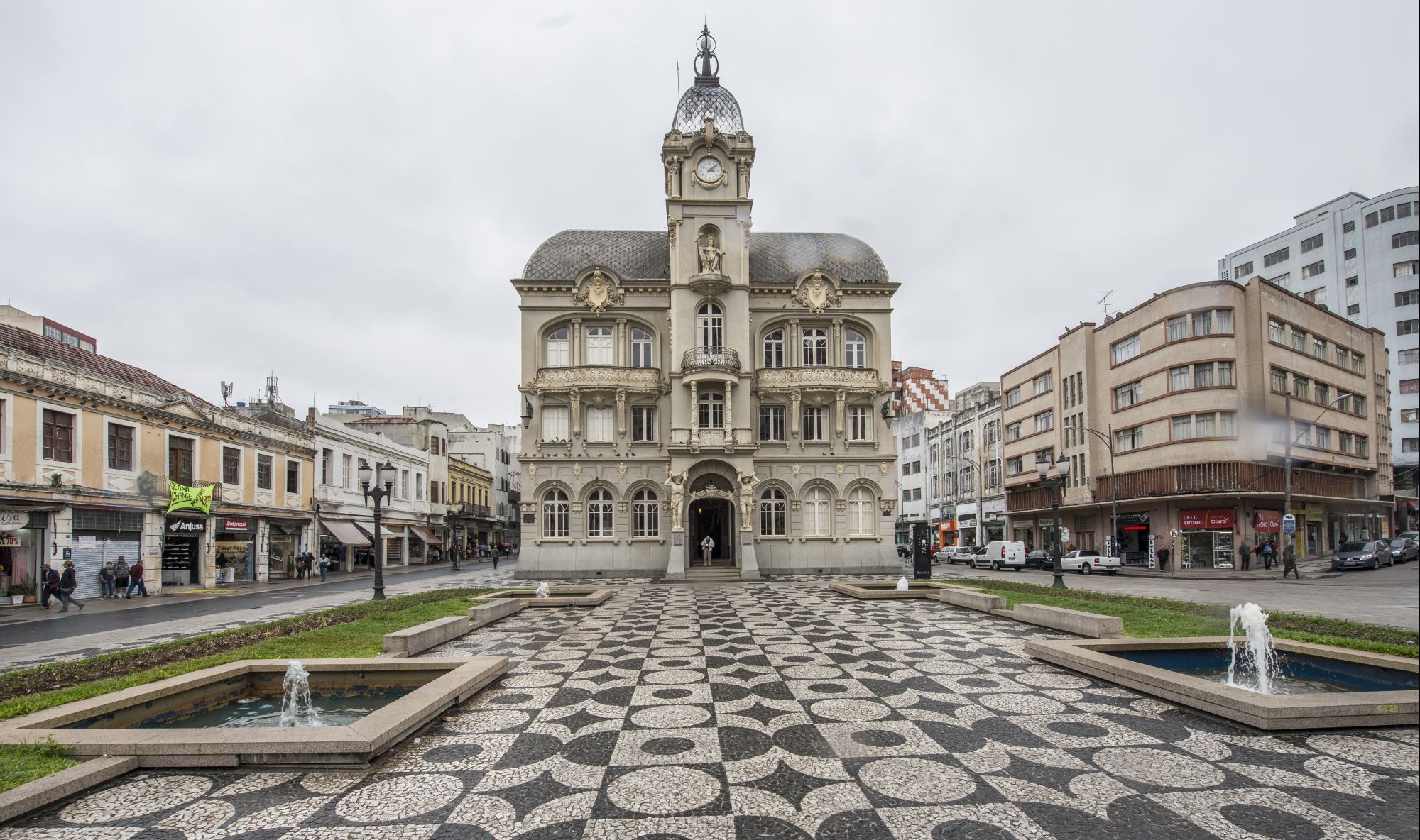 Grana curta? Como se divertir com R$ 15 em Curitiba